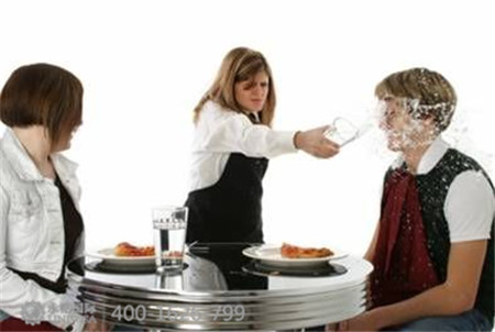 在加拿大，不給小費后果會很嚴(yán)重